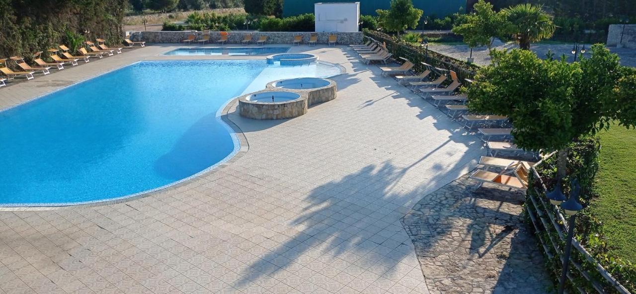 Tenuta Don Monaco - Agriturismo Санта-Чезареа-Терме Экстерьер фото